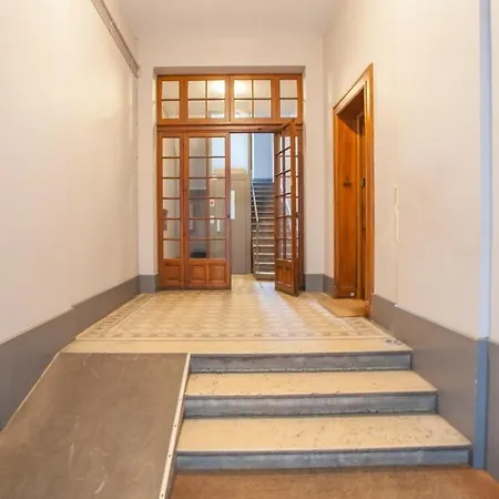 Apartment Faites Sauter La Banque Grenoble
