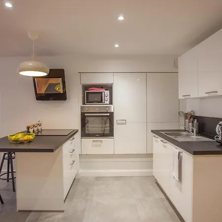 Apartment Faites Sauter La Banque Grenoble